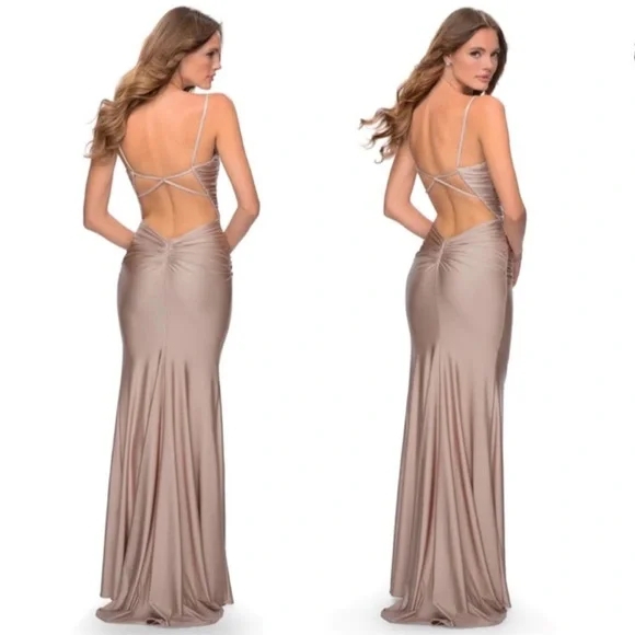 La Femme Strappy Back Ruched Trumpet Gown Maxi Dress 28398 in Nude Size 8 NWT - Picture 2 of 4